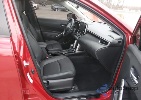 2022 Toyota Corolla Cross Xle from USA, damaged, VIN 7MUDAABGXNV014366